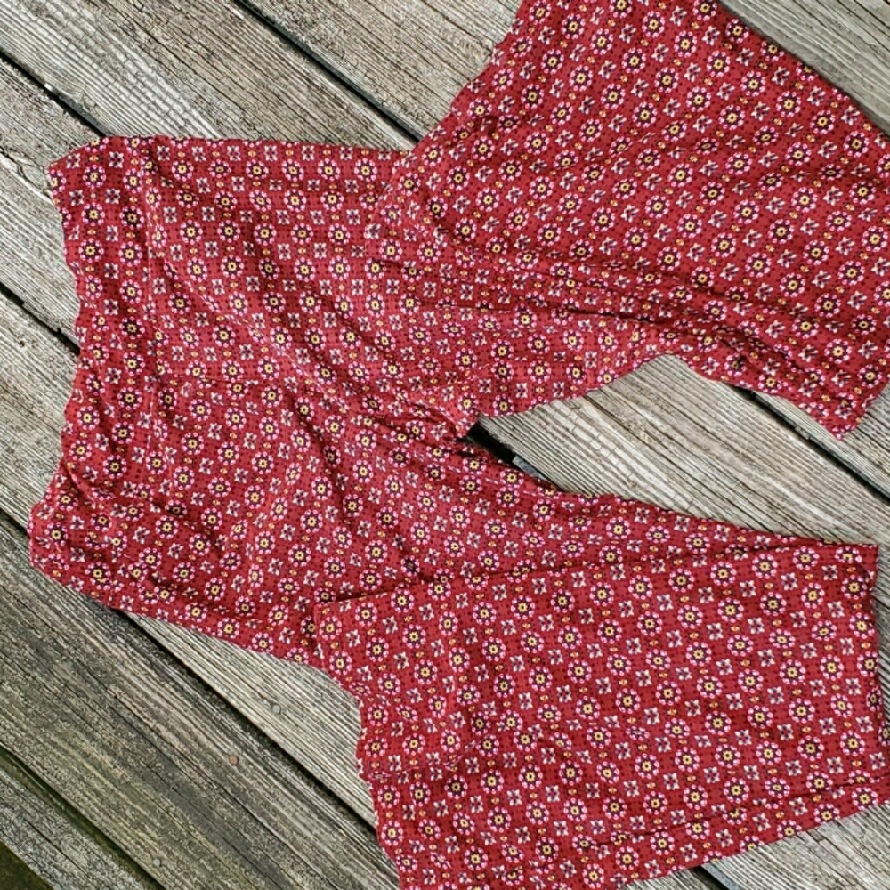 Flair bottom leggings